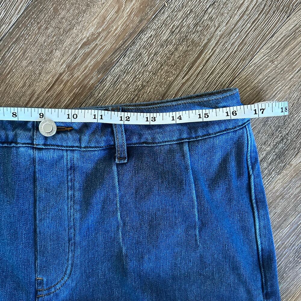 High-Waisted Wide-Leg Halara Jeans, Classic Blue Wash - Picture 6 of 13